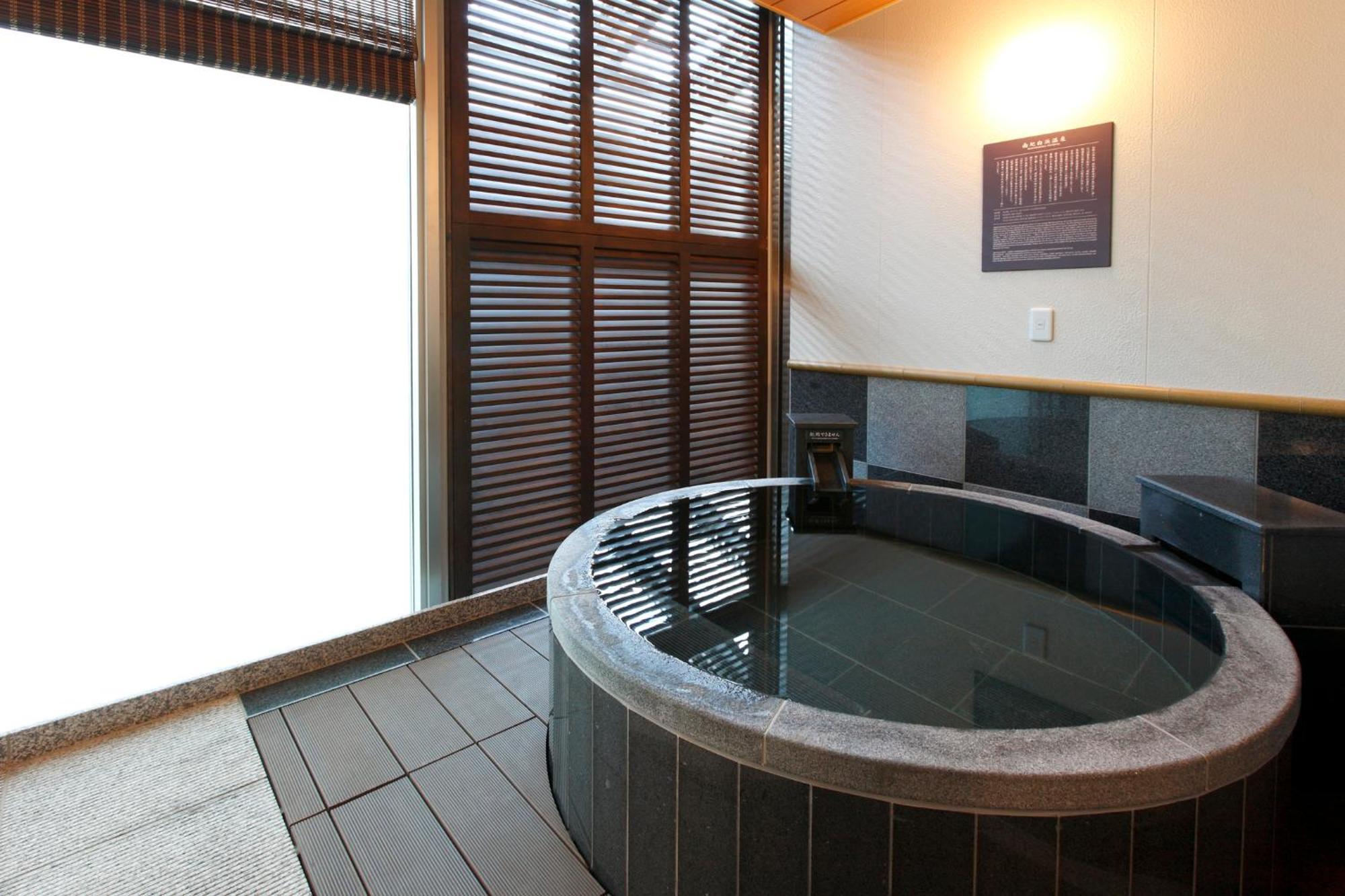 Kobe Harbor Land Onsen Manyo-Club Hotel Exterior foto
